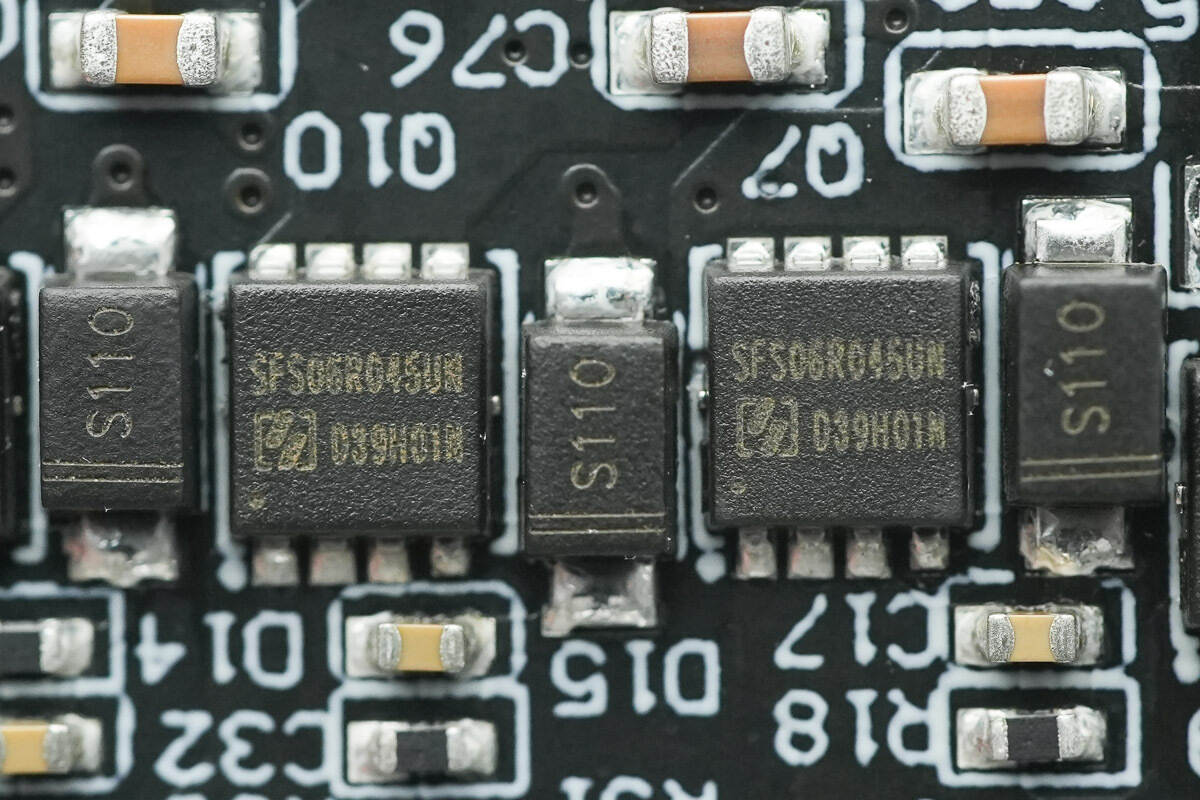 Teardown of Meizu PANDAER 66W Vertical Air-cooled Wireless Charger (WP06)-Chargerlab