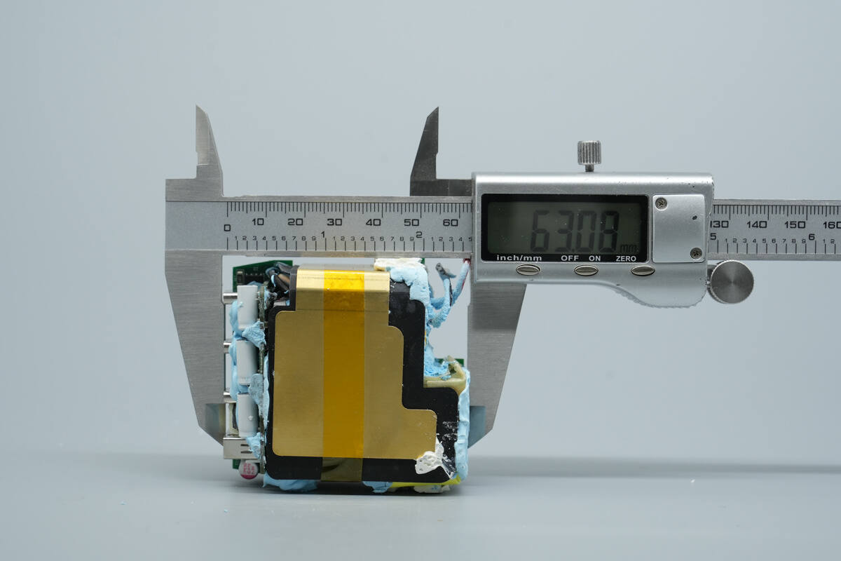 Teardown of Belkin 112W 4-Port GaN Charger (WCH017yz)-Chargerlab