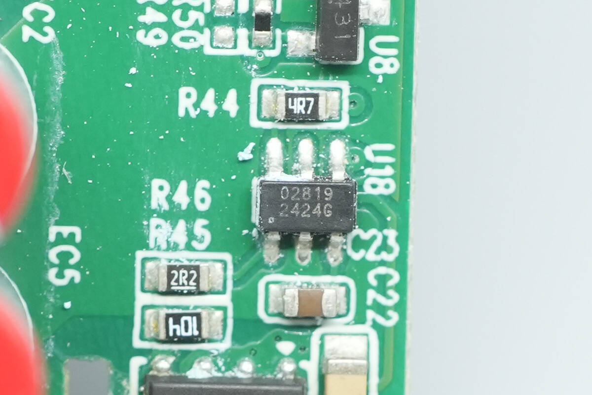 Teardown of Belkin 112W 4-Port GaN Charger (WCH017yz)-Chargerlab