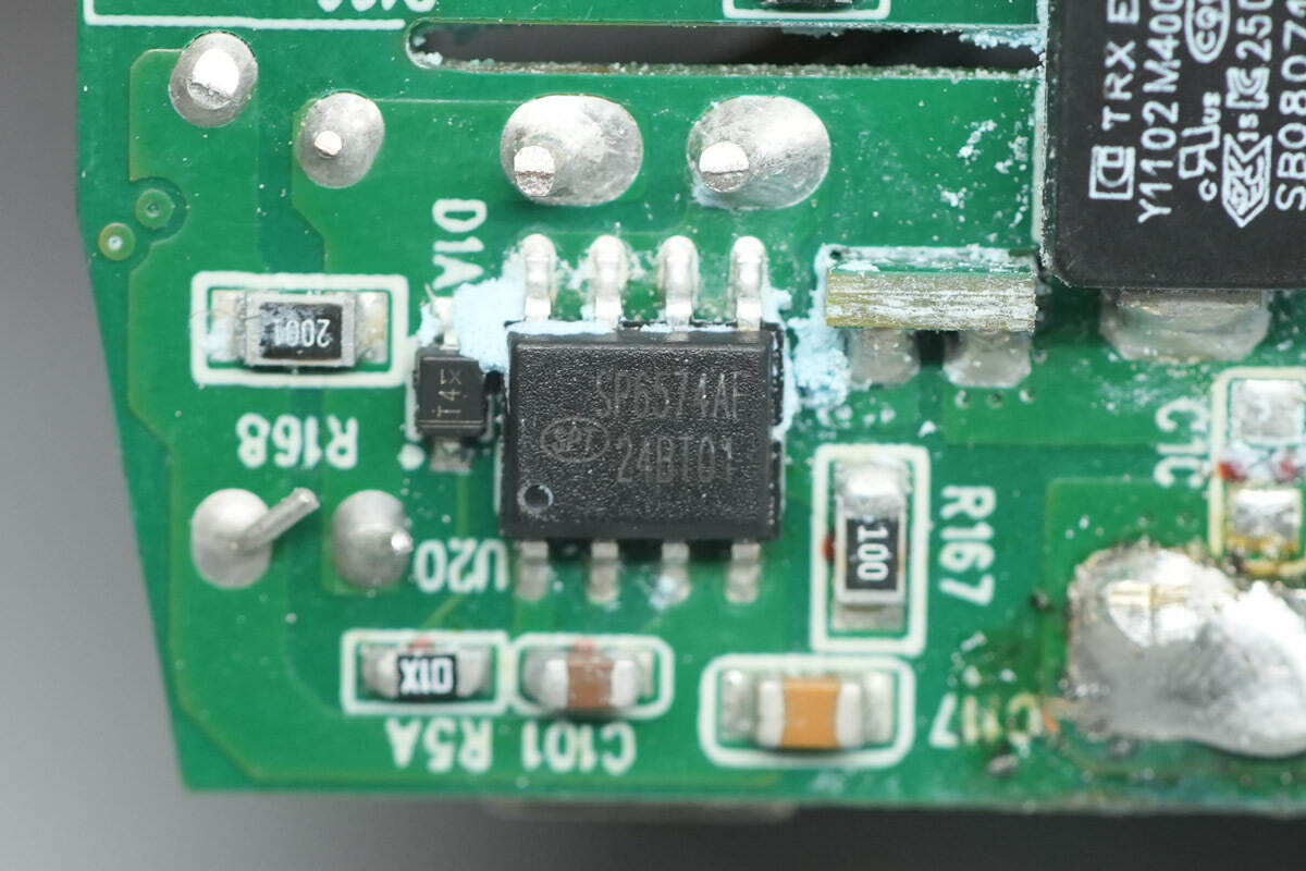 Teardown of Belkin 112W 4-Port GaN Charger (WCH017yz)-Chargerlab