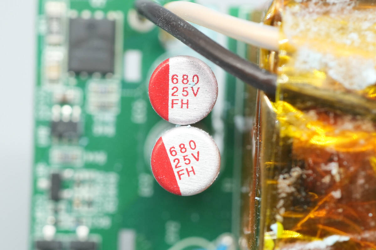 Teardown of Belkin 112W 4-Port GaN Charger (WCH017yz)-Chargerlab