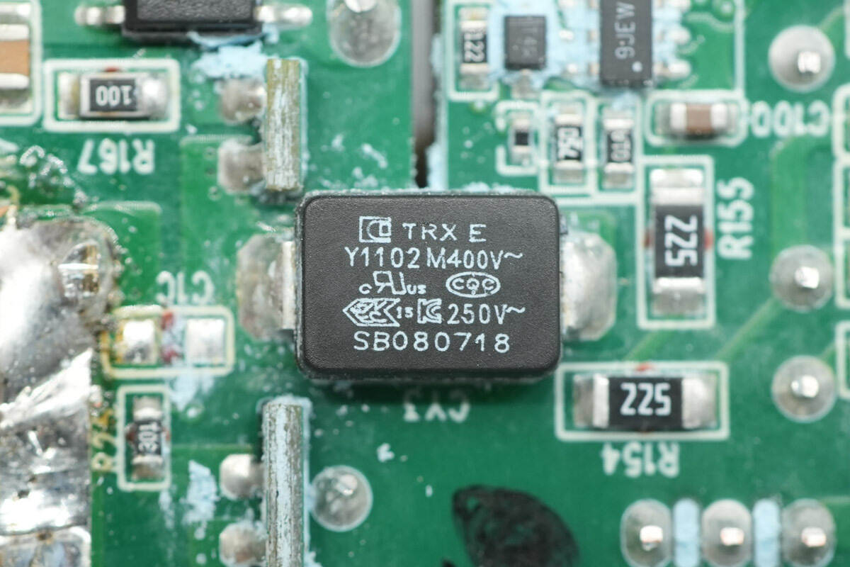 Teardown of Belkin 112W 4-Port GaN Charger (WCH017yz)-Chargerlab