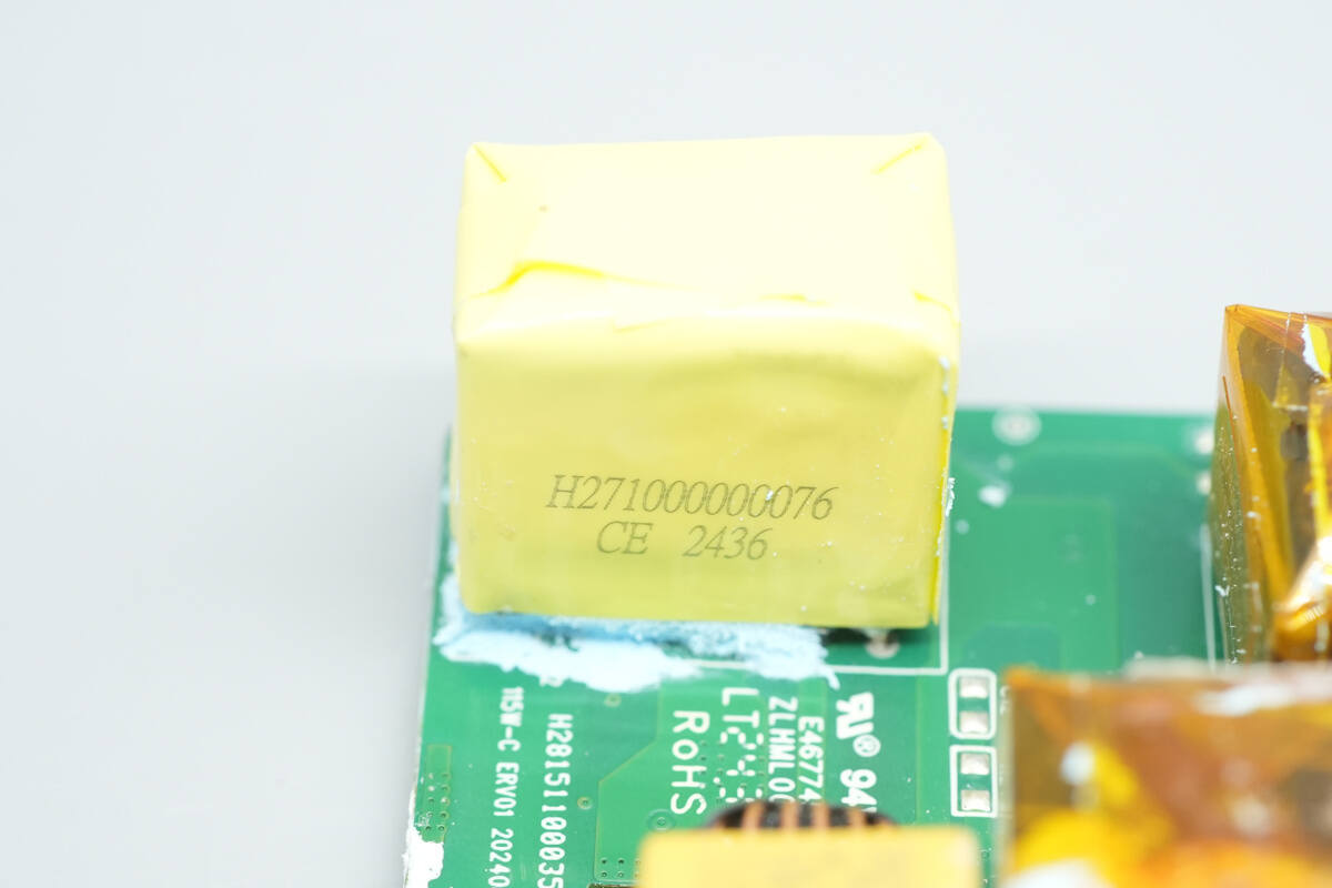 Teardown of Belkin 112W 4-Port GaN Charger (WCH017yz)-Chargerlab