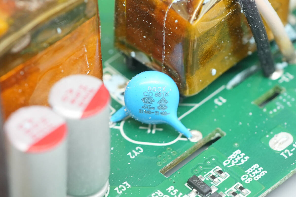 Teardown of Belkin 112W 4-Port GaN Charger (WCH017yz)-Chargerlab