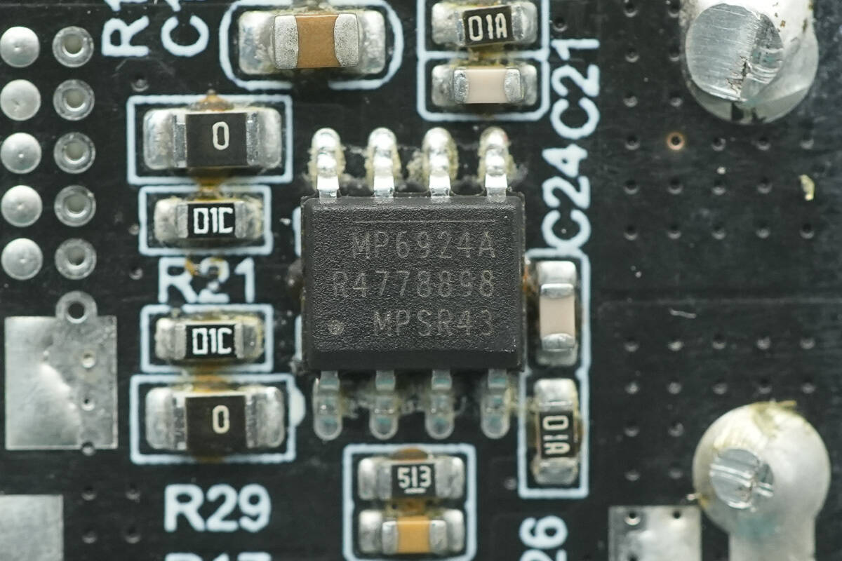 Teardown of MOVESPEED 165W GaN Desktop Charger (MSA05)-Chargerlab