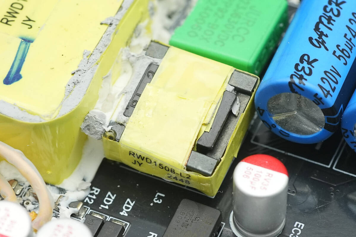 Teardown of MOVESPEED 165W GaN Desktop Charger (MSA05)-Chargerlab