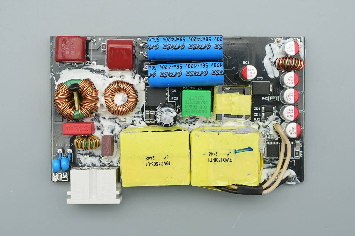 Teardown of MOVESPEED 165W GaN Desktop Charger (MSA05)-Chargerlab