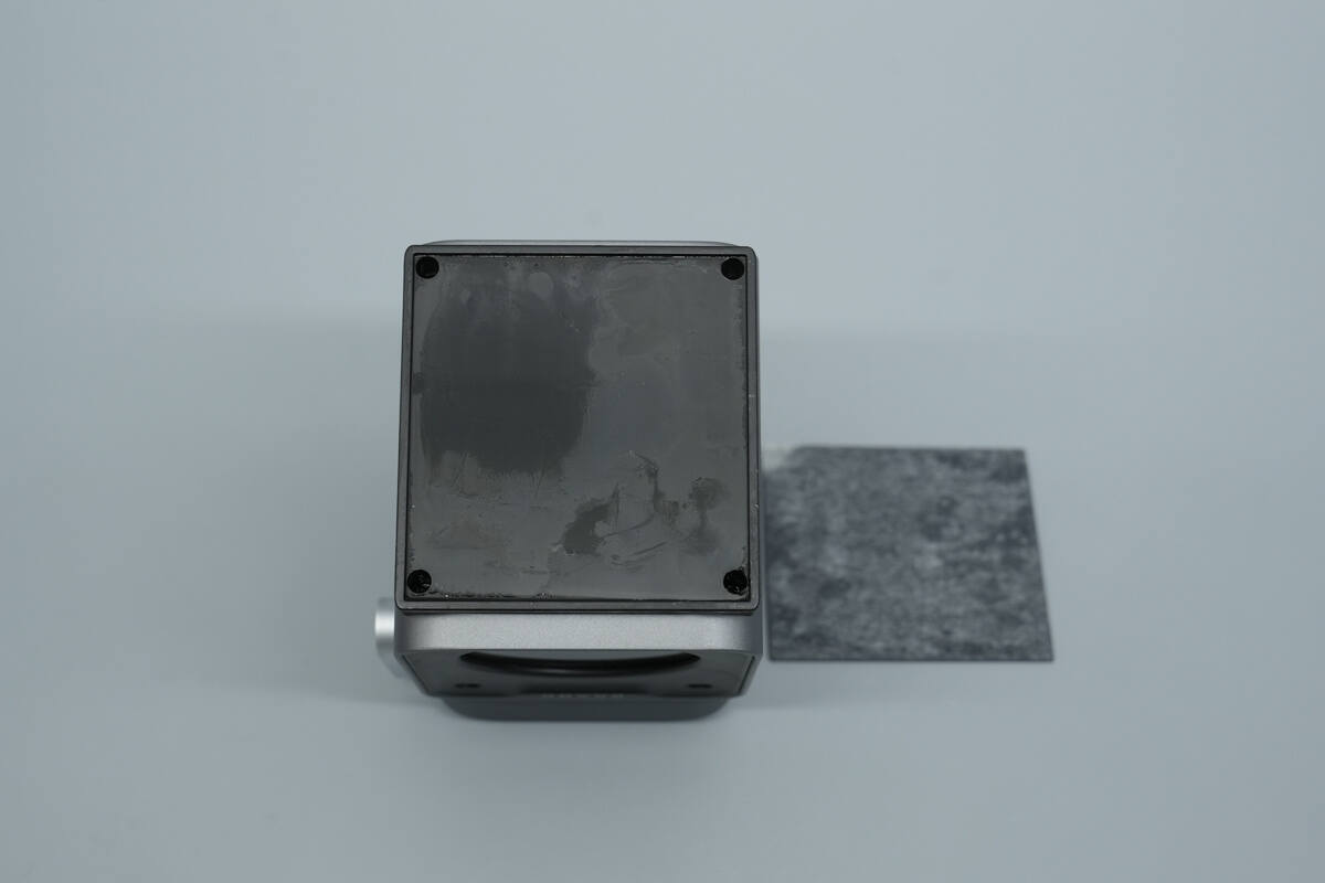 Teardown of KOAKUMA 3-in-1 Display Qi2.2 Wireless Charger-Chargerlab