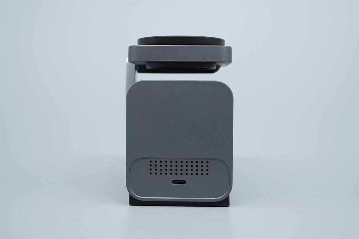 Teardown of KOAKUMA 3-in-1 Display Qi2.2 Wireless Charger-Chargerlab