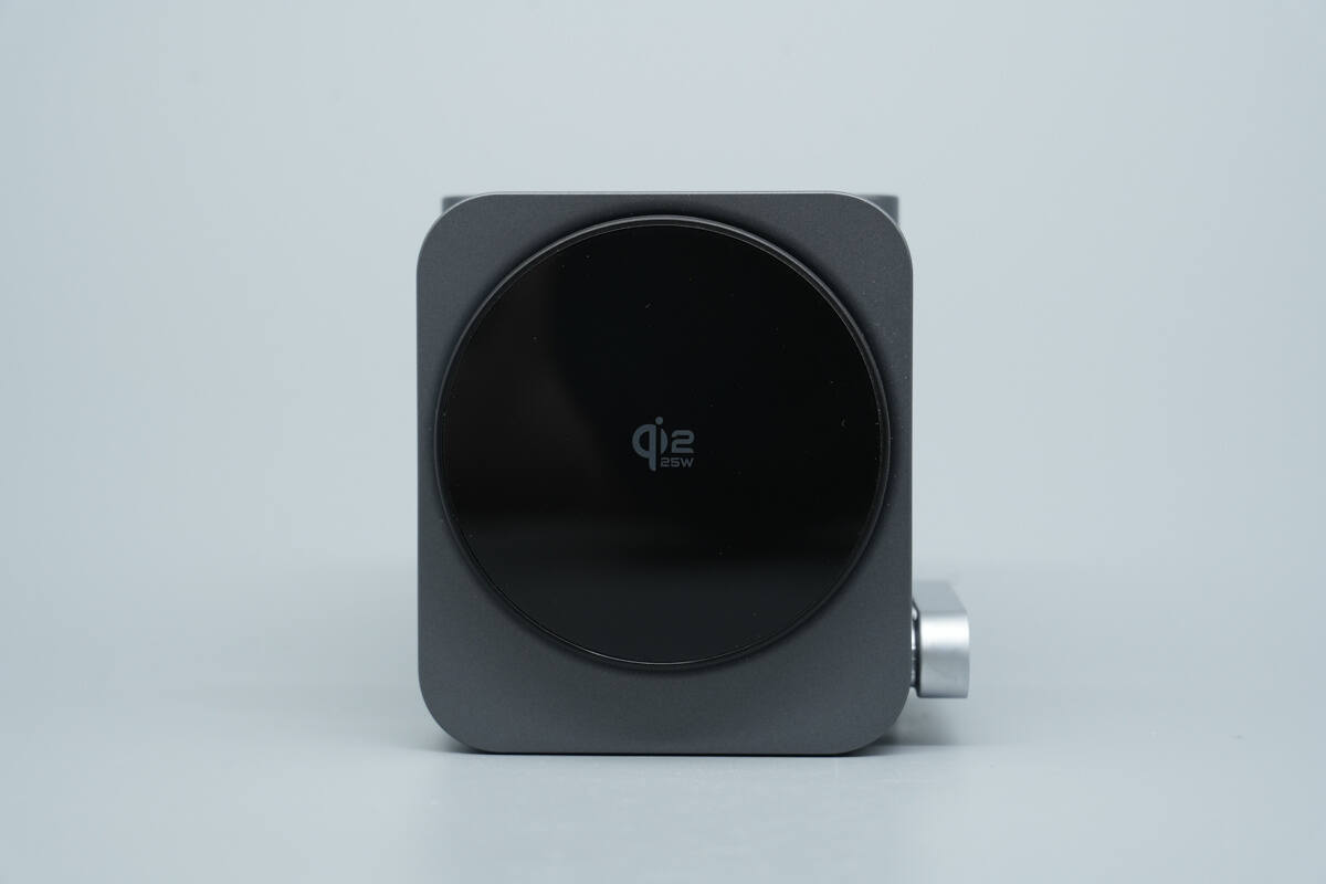 Teardown of KOAKUMA 3-in-1 Display Qi2.2 Wireless Charger-Chargerlab