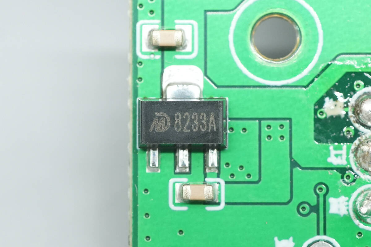 Teardown of KOAKUMA 3-in-1 Display Qi2.2 Wireless Charger-Chargerlab