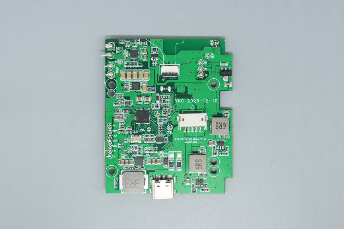 Teardown of KOAKUMA 3-in-1 Display Qi2.2 Wireless Charger-Chargerlab