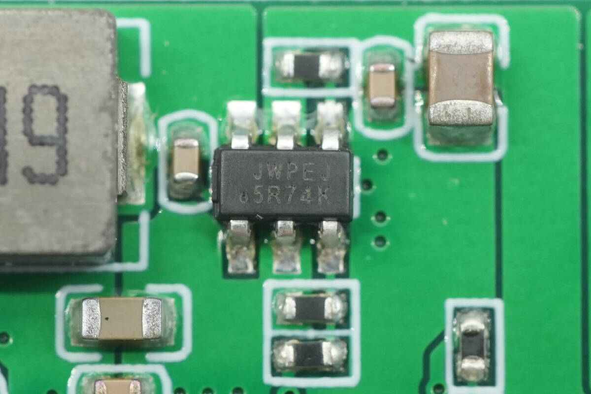 Teardown of KOAKUMA 3-in-1 Display Qi2.2 Wireless Charger-Chargerlab