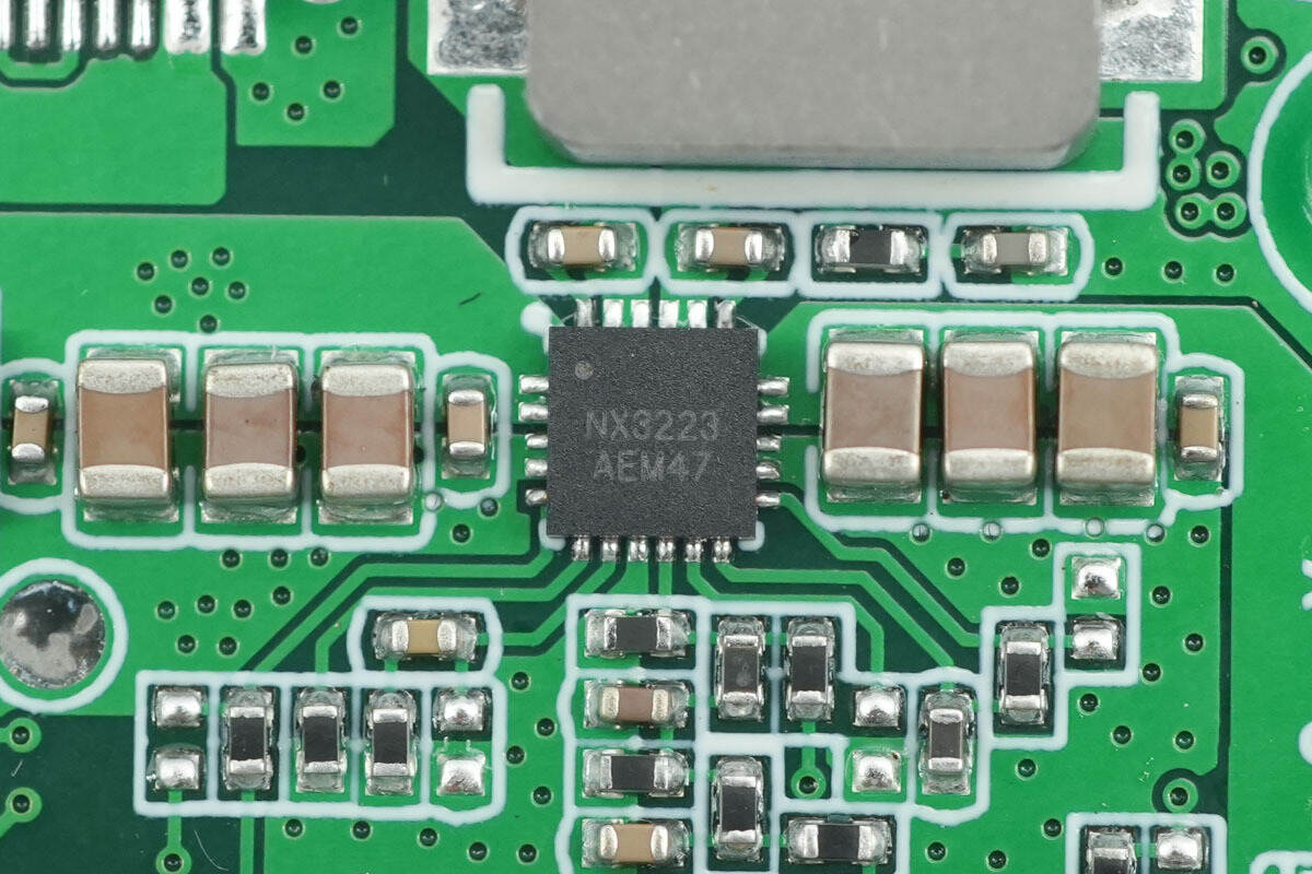 Teardown of KOAKUMA 3-in-1 Display Qi2.2 Wireless Charger-Chargerlab