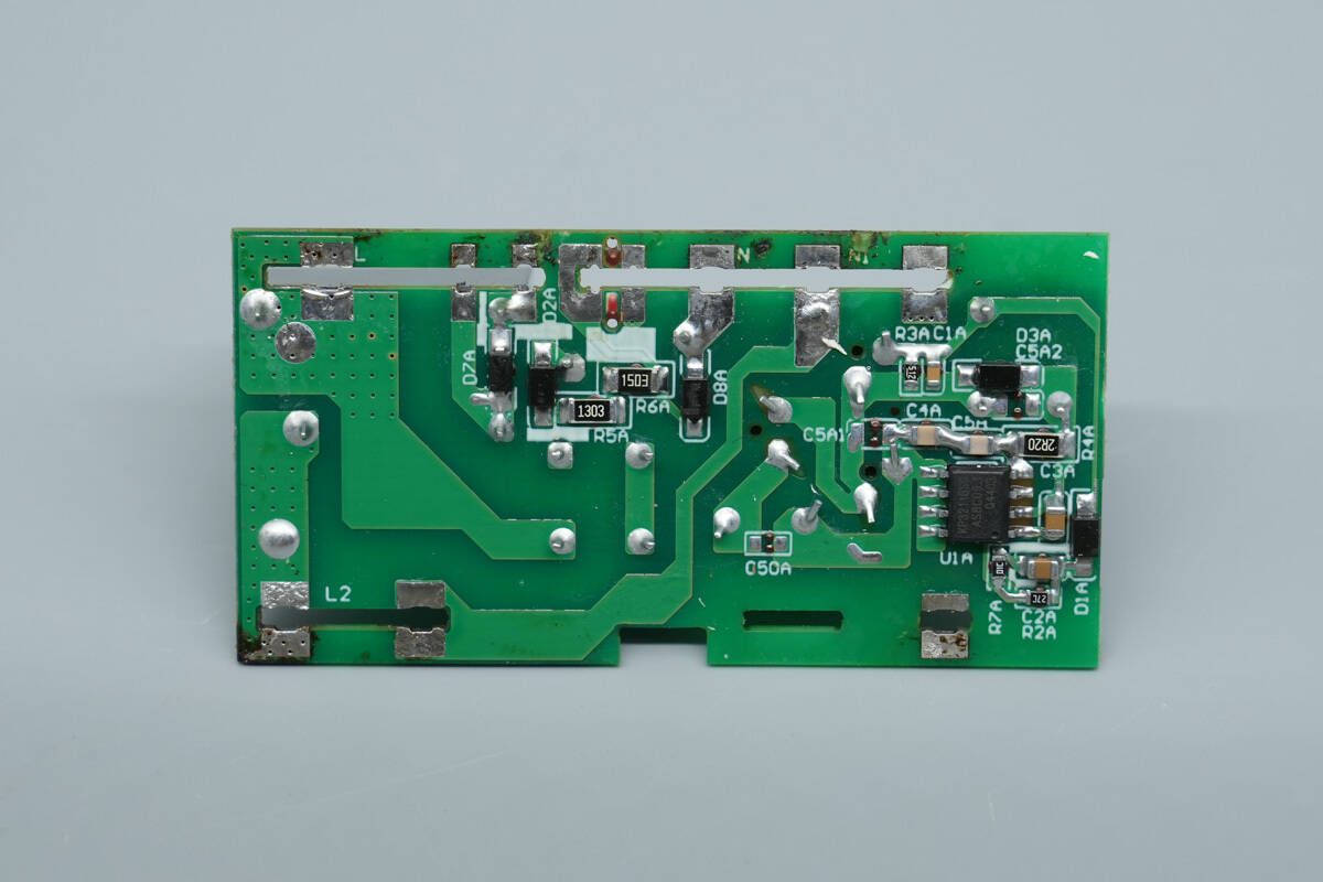 Teardown of BULL 67W GaN Digital Display Power Strip (GNV-ML1676)-Chargerlab