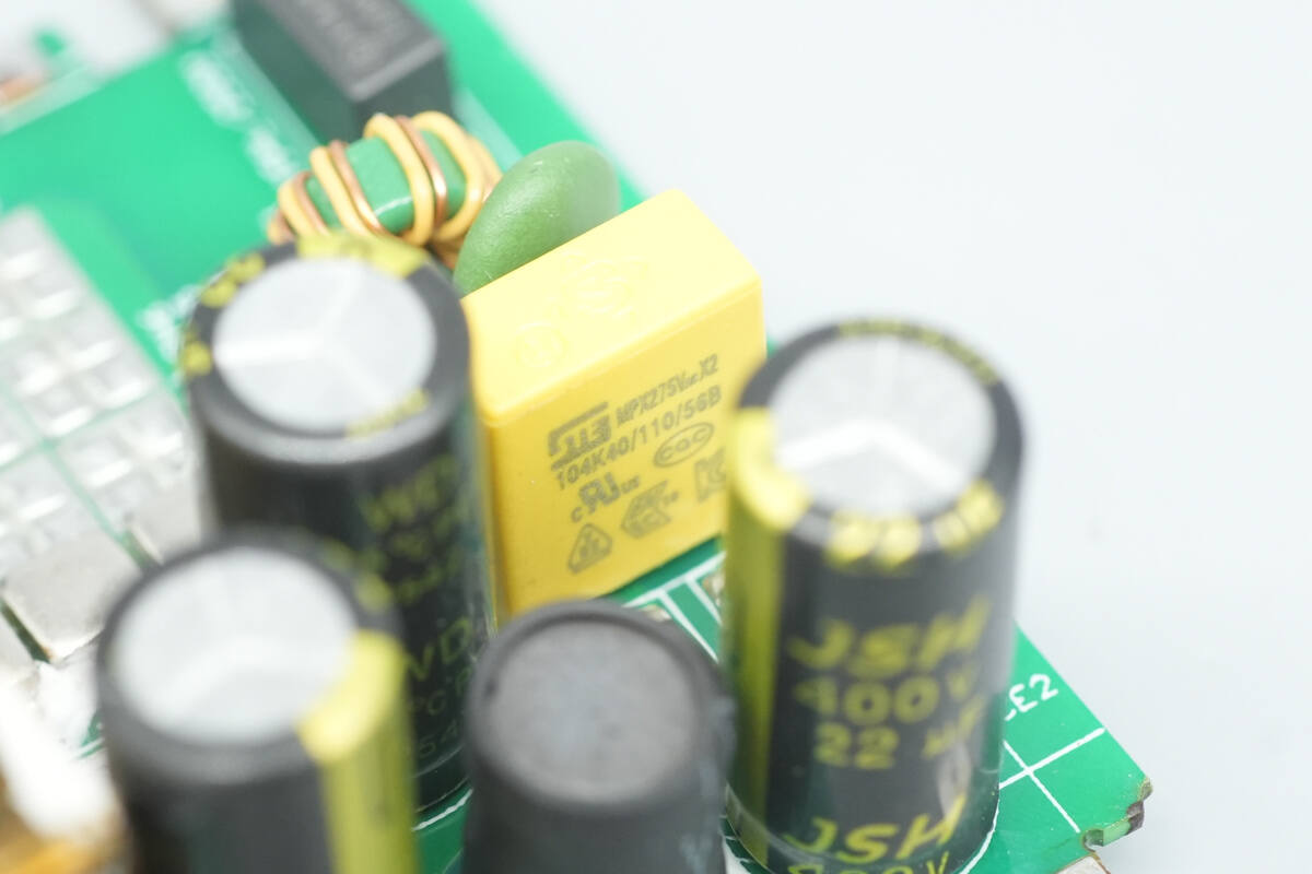 Teardown of BULL 67W GaN Digital Display Power Strip (GNV-ML1676)-Chargerlab