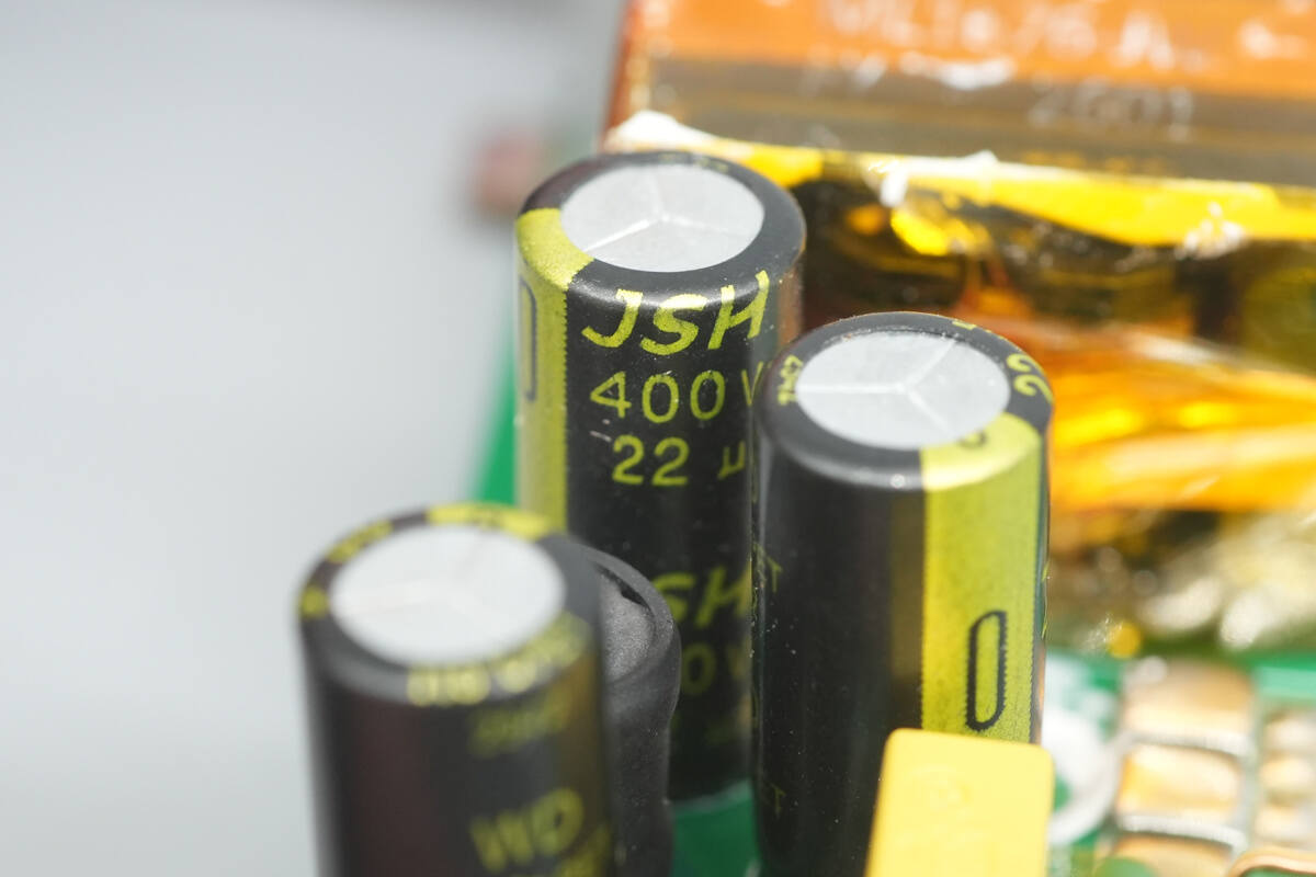 Teardown of BULL 67W GaN Digital Display Power Strip (GNV-ML1676)-Chargerlab