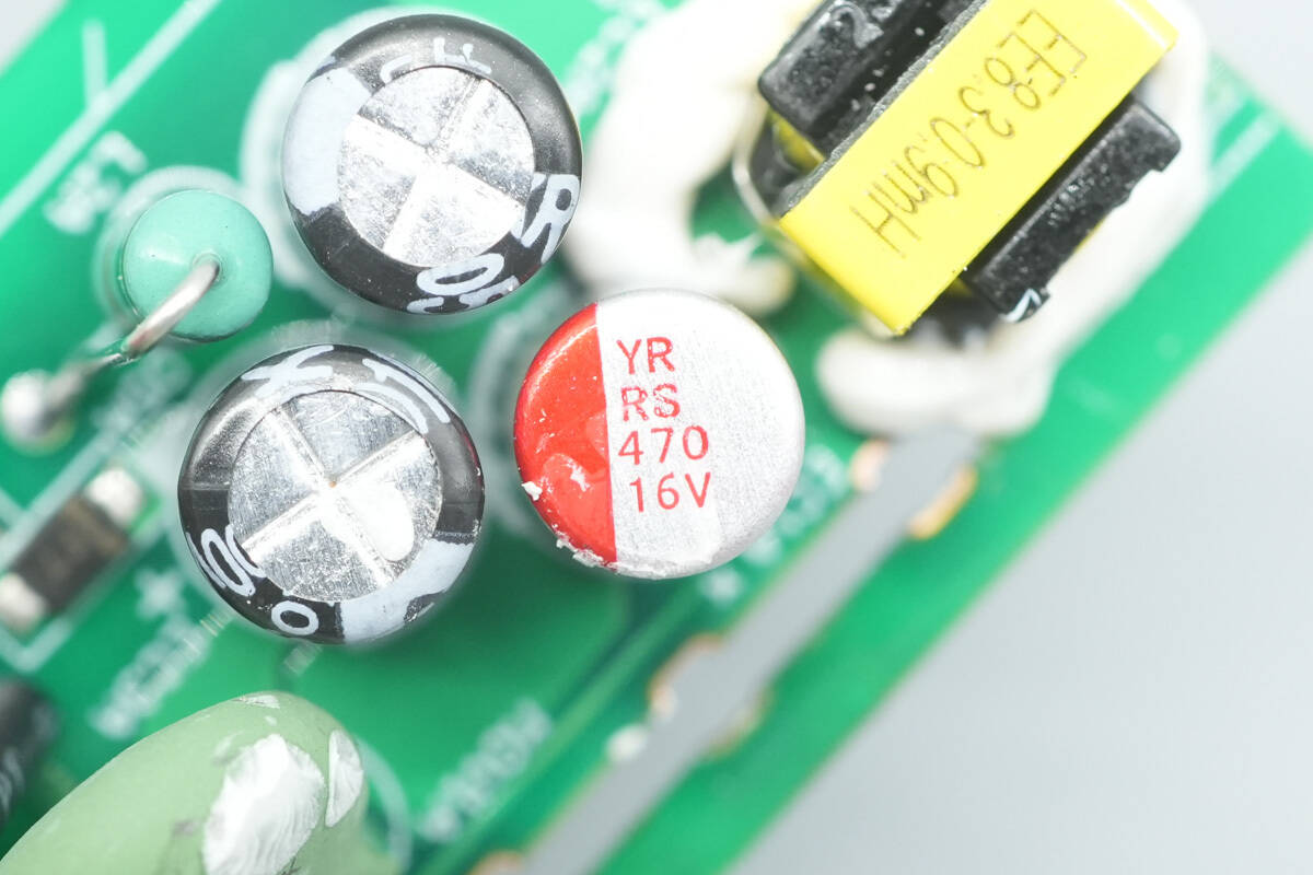 Teardown of BULL 67W GaN Digital Display Power Strip (GNV-ML1676)-Chargerlab