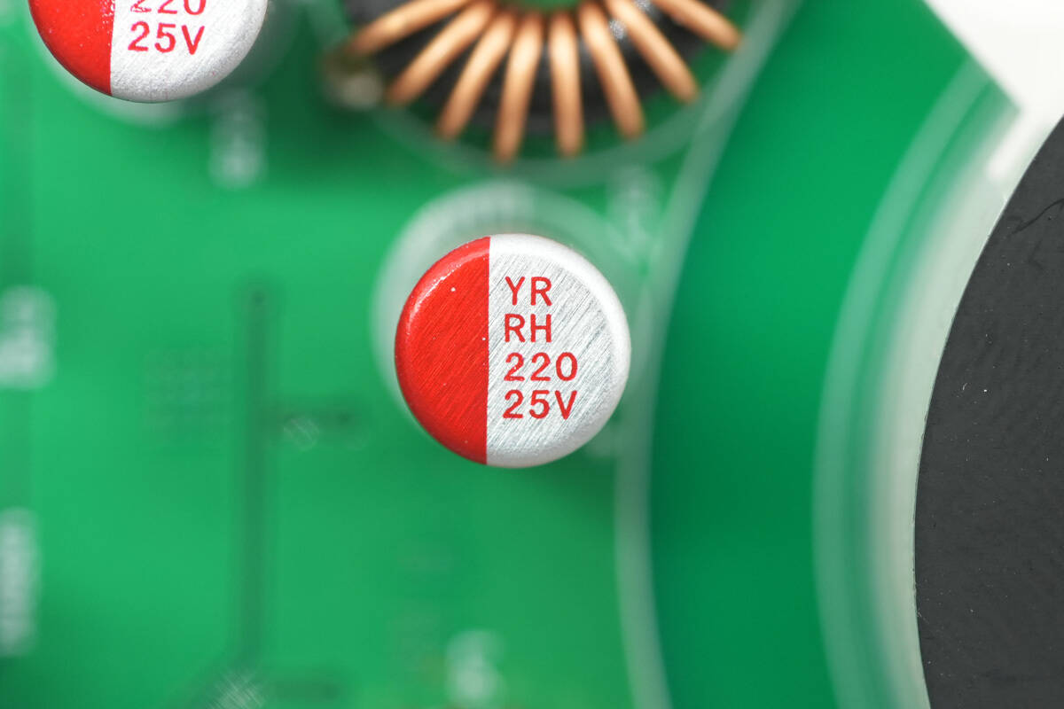 Teardown of BULL 67W GaN Digital Display Power Strip (GNV-ML1676)-Chargerlab