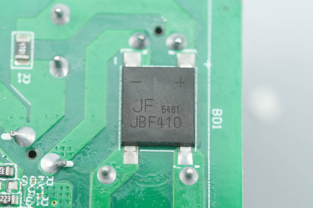 Teardown of BULL 67W GaN Digital Display Power Strip (GNV-ML1676)-Chargerlab