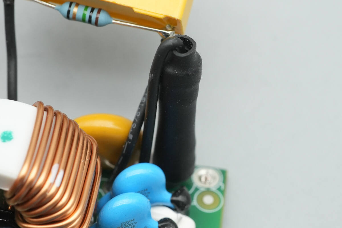 Teardown of 3Y POWER 1600W SiC Server Power Supply (YSEF1600EM)-Chargerlab