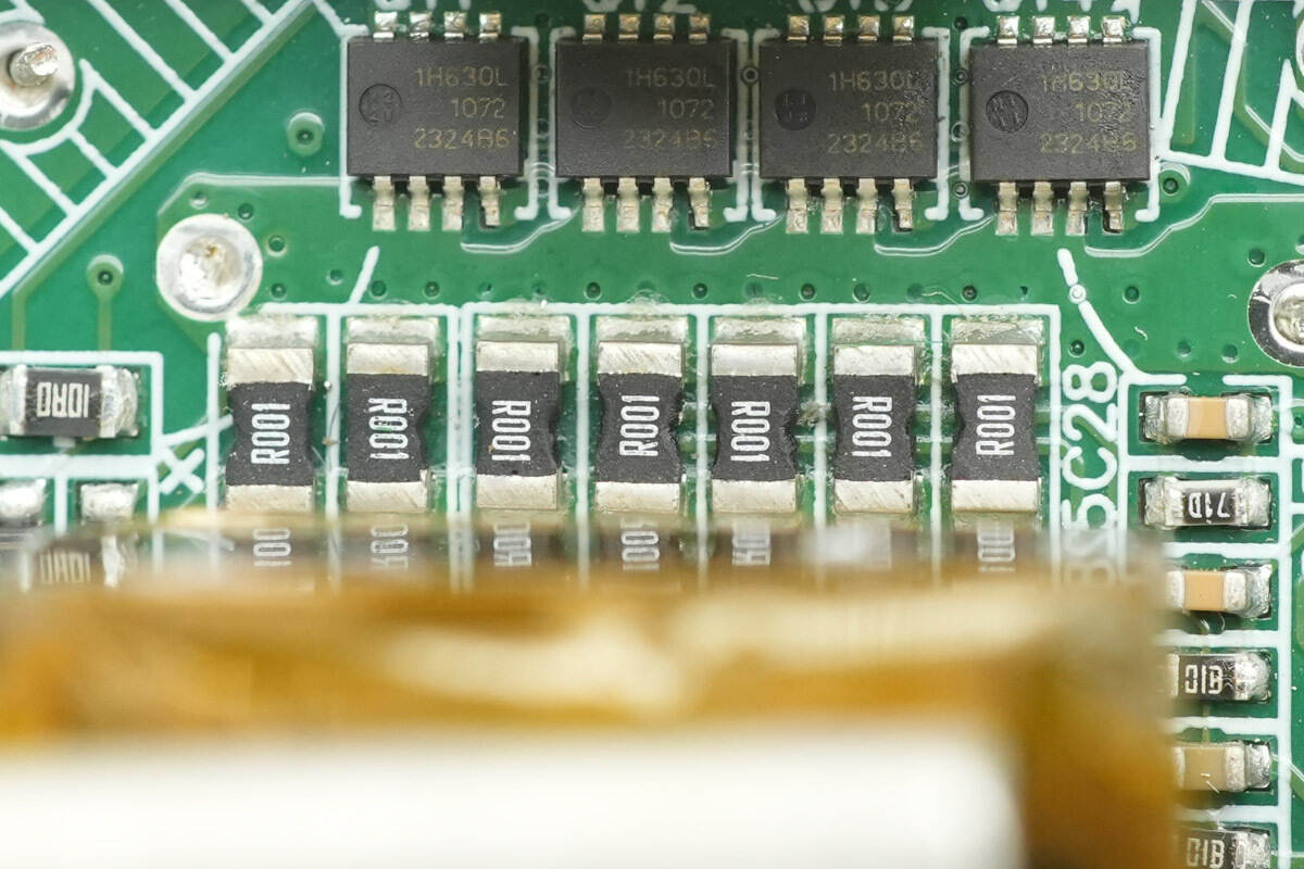 Teardown of 3Y POWER 1600W SiC Server Power Supply (YSEF1600EM)-Chargerlab