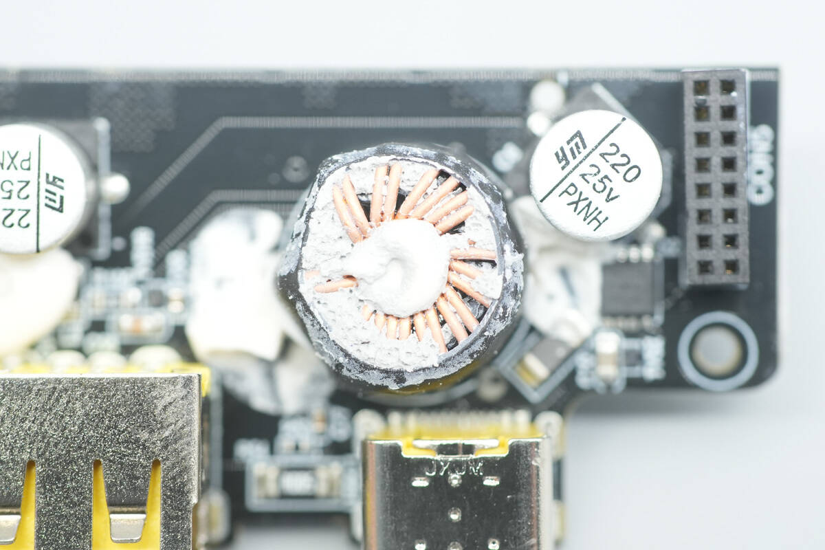 Teardown of Baseus 145W 25000mAh Power Bank (E0028H)-Chargerlab