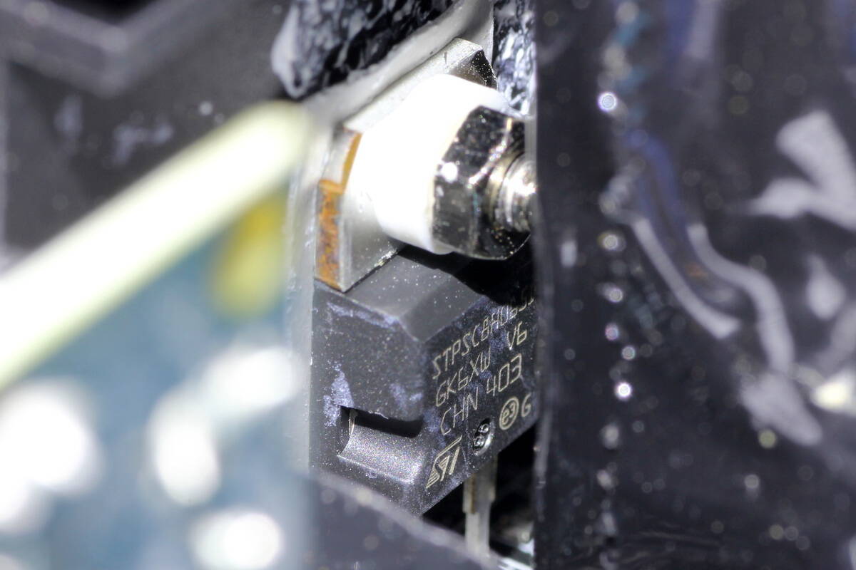 Teardown of HuntKey MVP P1600X Platinum SiC Fully Modular PSU (HK1K6-51PG)-Chargerlab