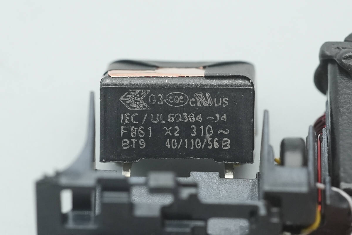 Teardown of Apple 40W Dynamic Power Adapter (A3365, HK Version)-Chargerlab