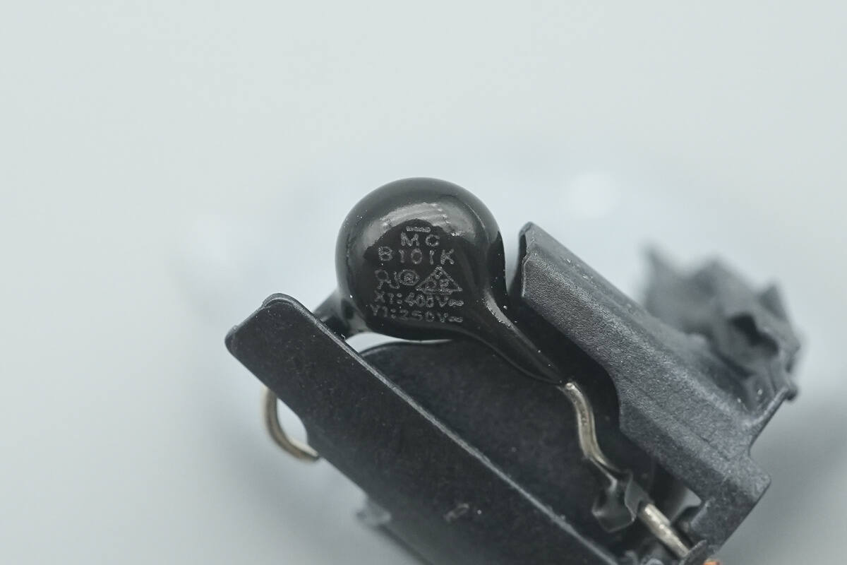 Teardown of Apple 40W Dynamic Power Adapter (A3365, HK Version)-Chargerlab