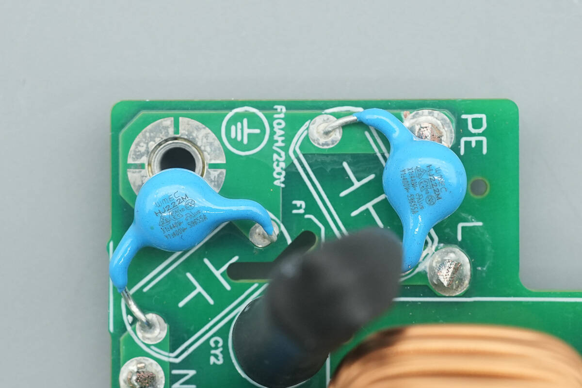 Teardown of MORNSUN 550W Platinum SiC Server Power Supply (LMS550-P12B)-Chargerlab