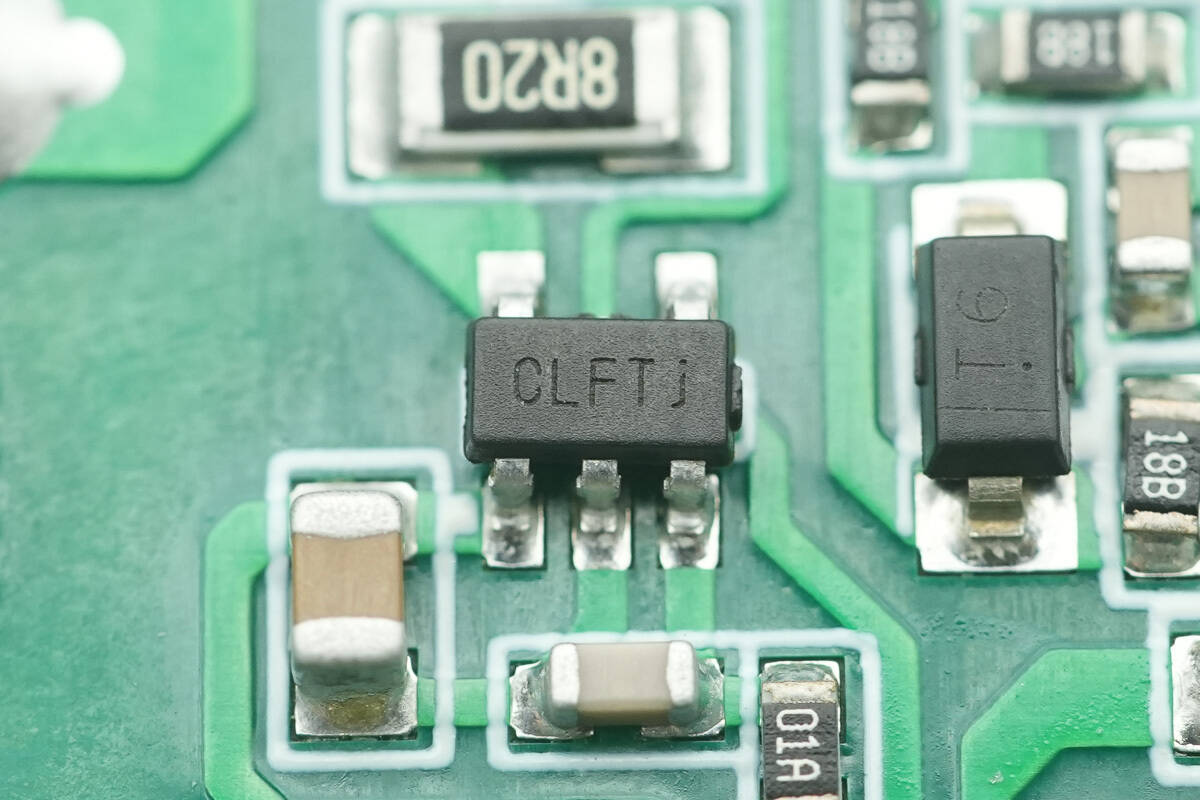 Teardown of MORNSUN 550W Platinum SiC Server Power Supply (LMS550-P12B)-Chargerlab