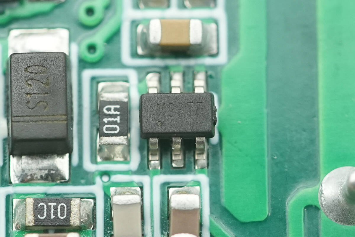 Teardown of MORNSUN 550W Platinum SiC Server Power Supply (LMS550-P12B)-Chargerlab