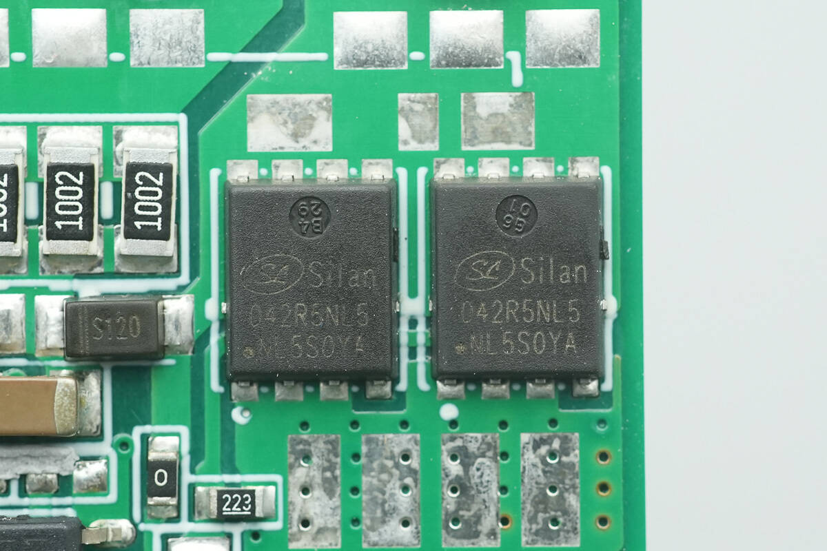 Teardown of MORNSUN 550W Platinum SiC Server Power Supply (LMS550-P12B)-Chargerlab