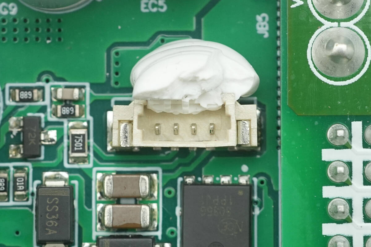 Teardown of MORNSUN 550W Platinum SiC Server Power Supply (LMS550-P12B)-Chargerlab