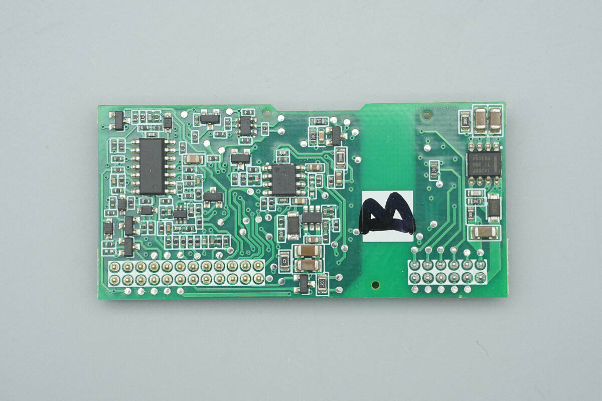 Teardown of MORNSUN 550W Platinum SiC Server Power Supply (LMS550-P12B)-Chargerlab