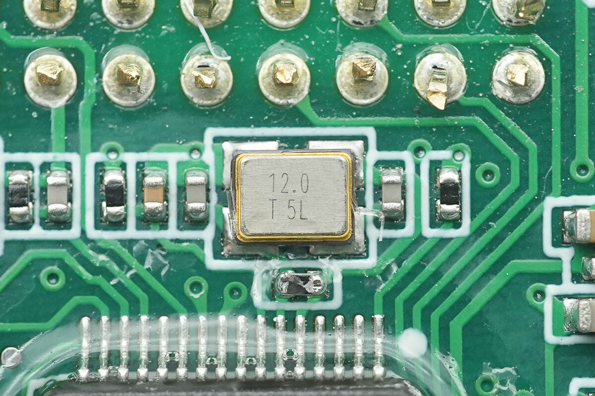 Teardown of MORNSUN 550W Platinum SiC Server Power Supply (LMS550-P12B)-Chargerlab