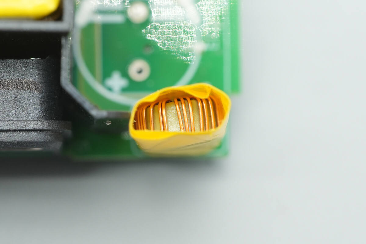 Teardown of Samsung 60W Low Standby GaN Charger (EP-T6010)-Chargerlab