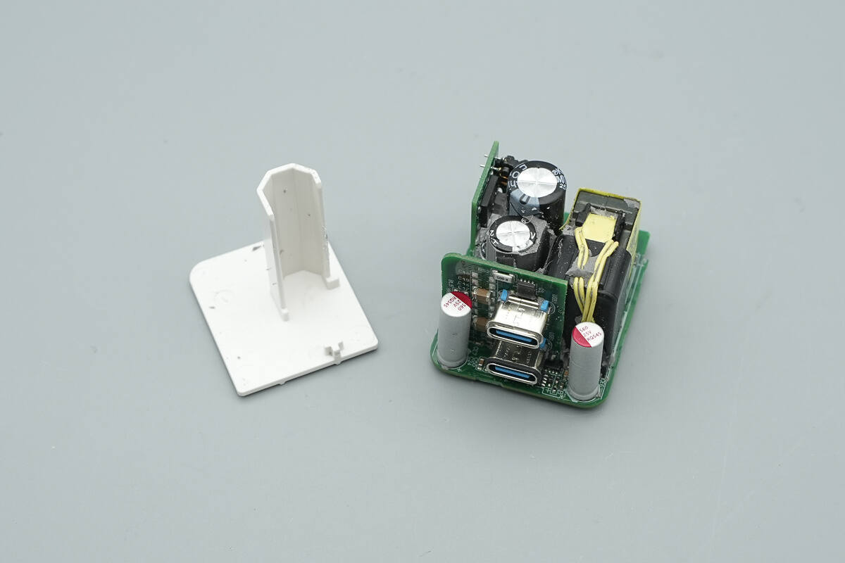 Teardown of HuntKey 65W Dual USB-C GaN Charger (H02)-Chargerlab