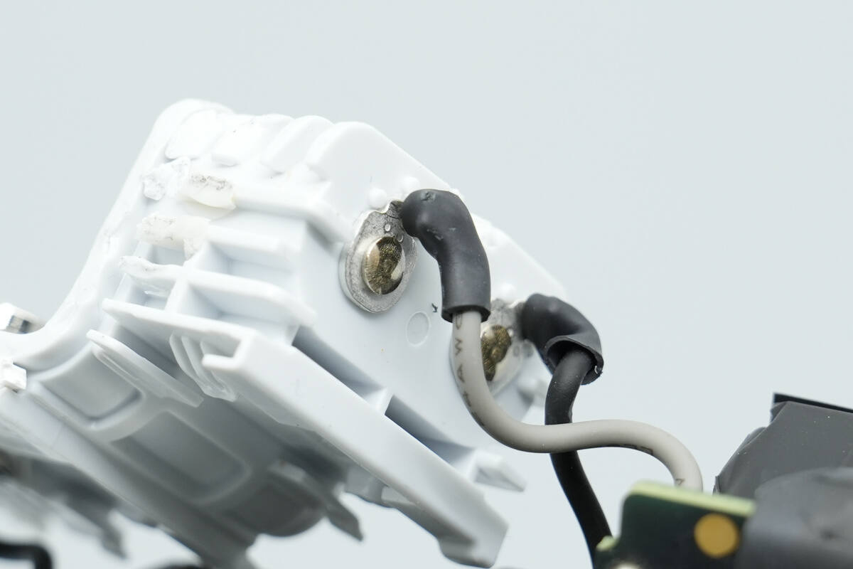 Teardown of Apple 140W USB-C Power Adapter (A3607)-Chargerlab