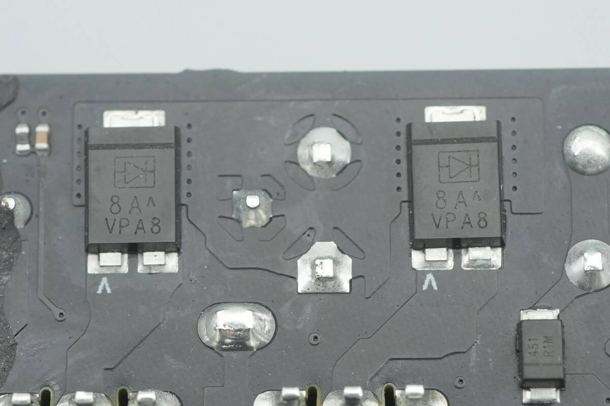 Teardown of Apple 140W USB-C Power Adapter (A3607)-Chargerlab