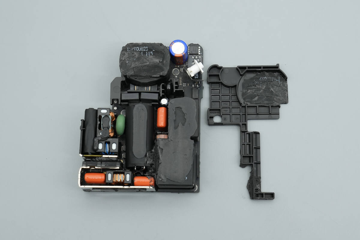 Teardown of Apple 140W USB-C Power Adapter (A3607)-Chargerlab