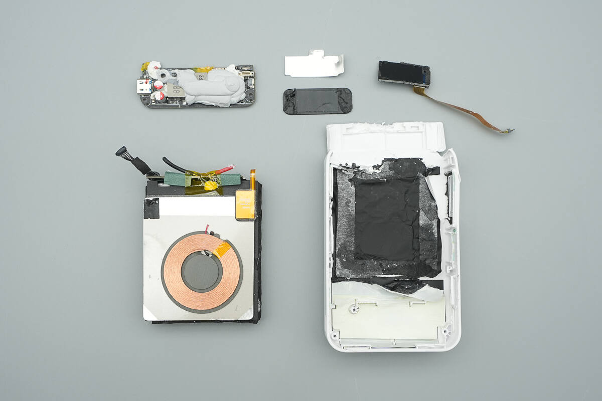 Teardown of Anker Nano 10000mAh Magnetic Wireless Charger Power Bank (A110Z)-Chargerlab