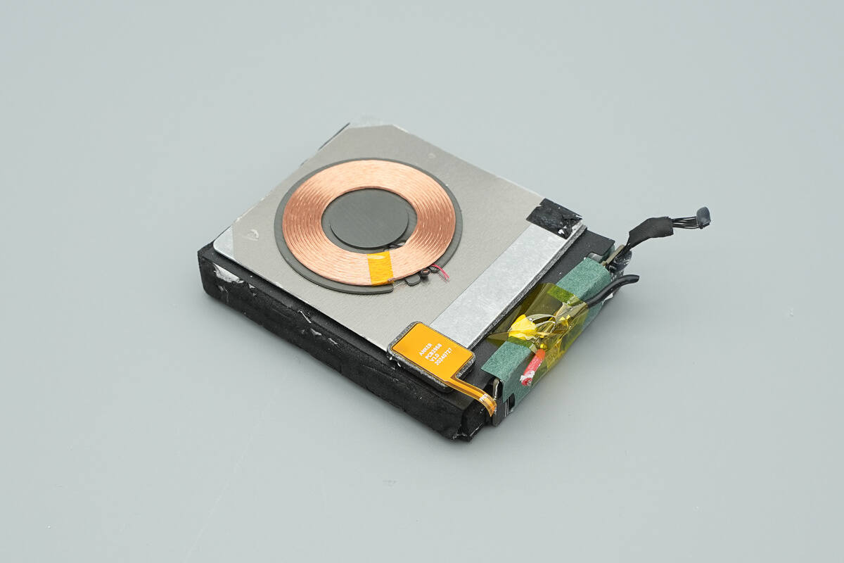 Teardown of Anker Nano 10000mAh Magnetic Wireless Charger Power Bank (A110Z)-Chargerlab