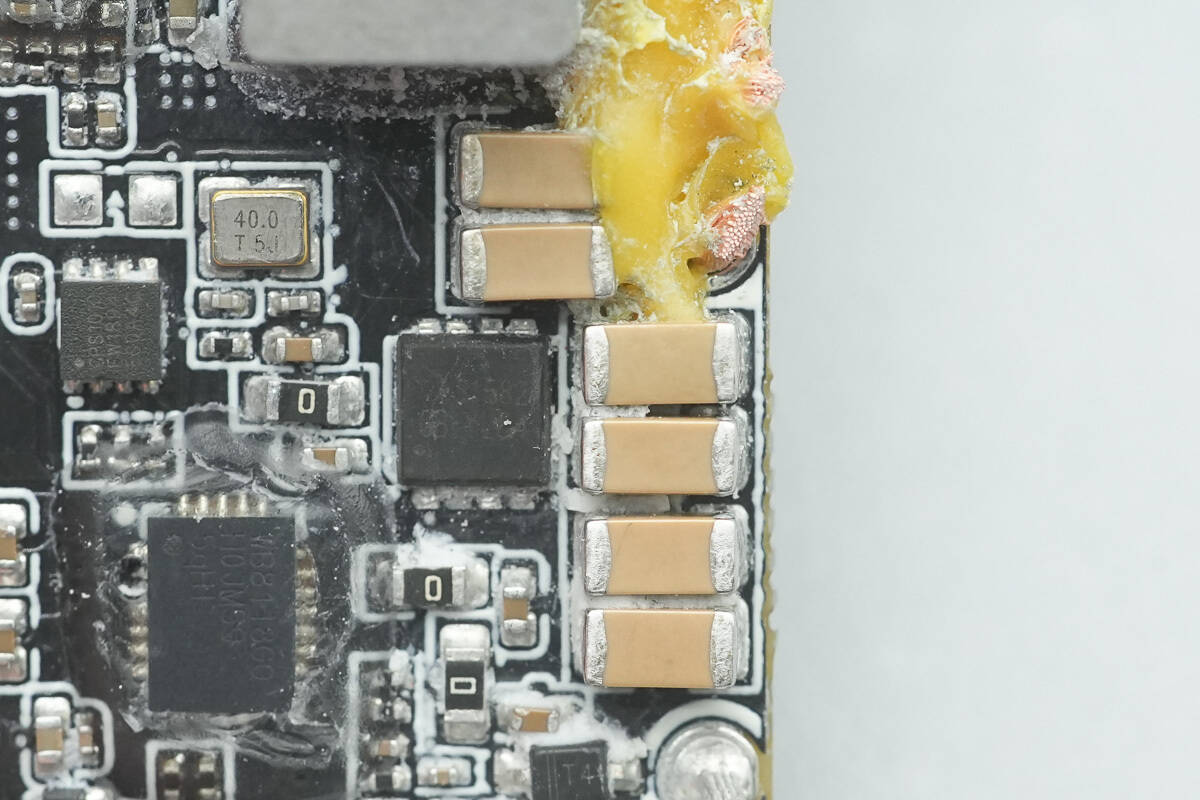 Teardown of Anker Nano 10000mAh Magnetic Wireless Charger Power Bank (A110Z)-Chargerlab