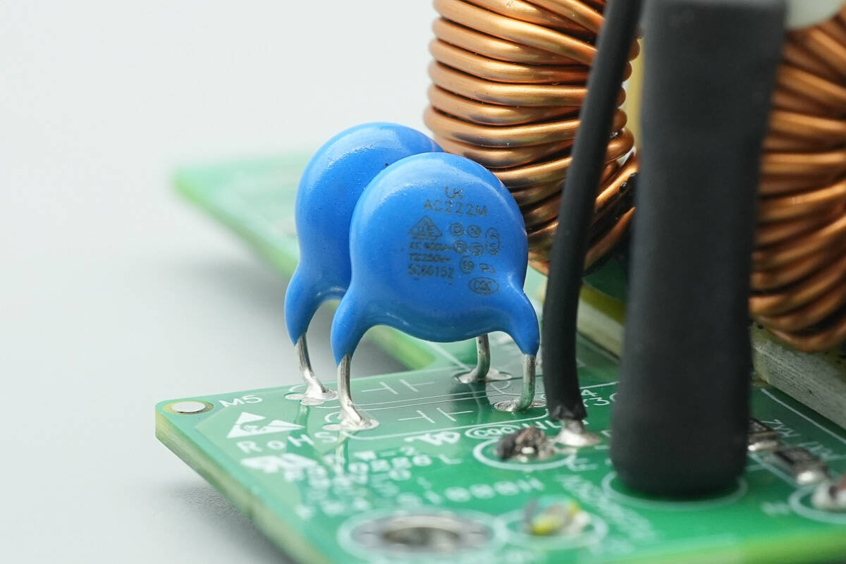 Teardown of Great Wall 800W Platinum SiC Server Power Supply (GW-CRPS800N2)-Chargerlab