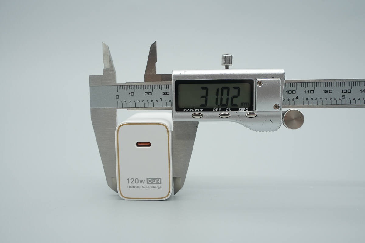 Teardown of HONOR 120W GaN Charger (HN-200600C02)-Chargerlab