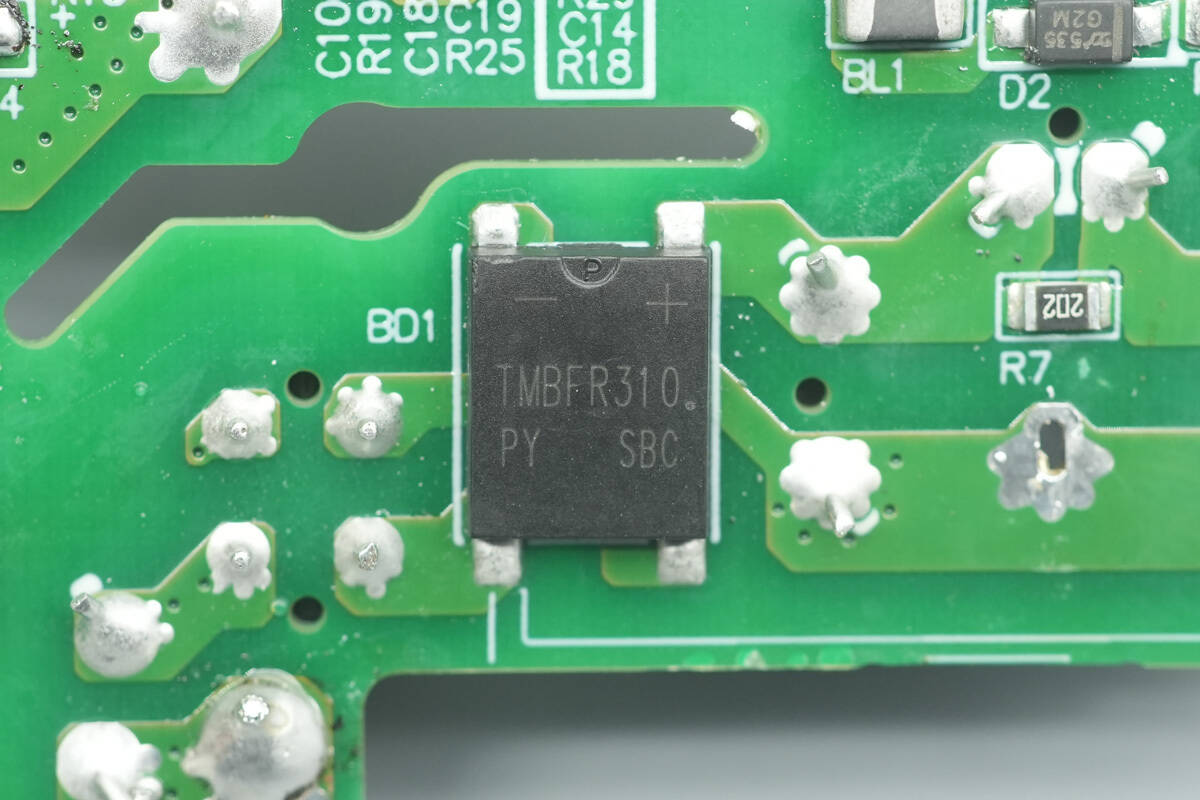 Teardown of HuntKey 45W GaN Charger (HKC04520023-0J2)-Chargerlab