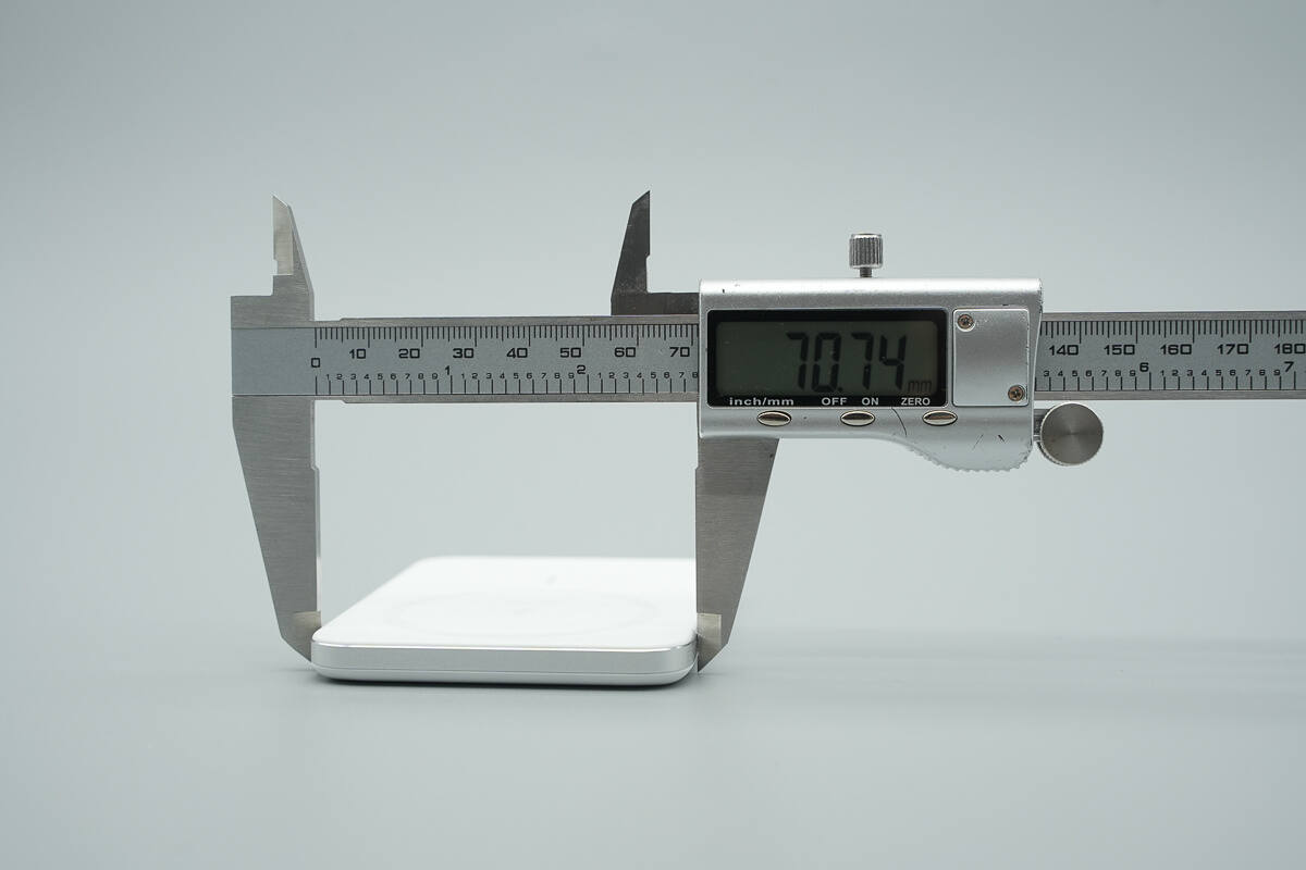 Teardown of Anker Nano 5000mAh Magnetic Power Bank (A1665)-Chargerlab