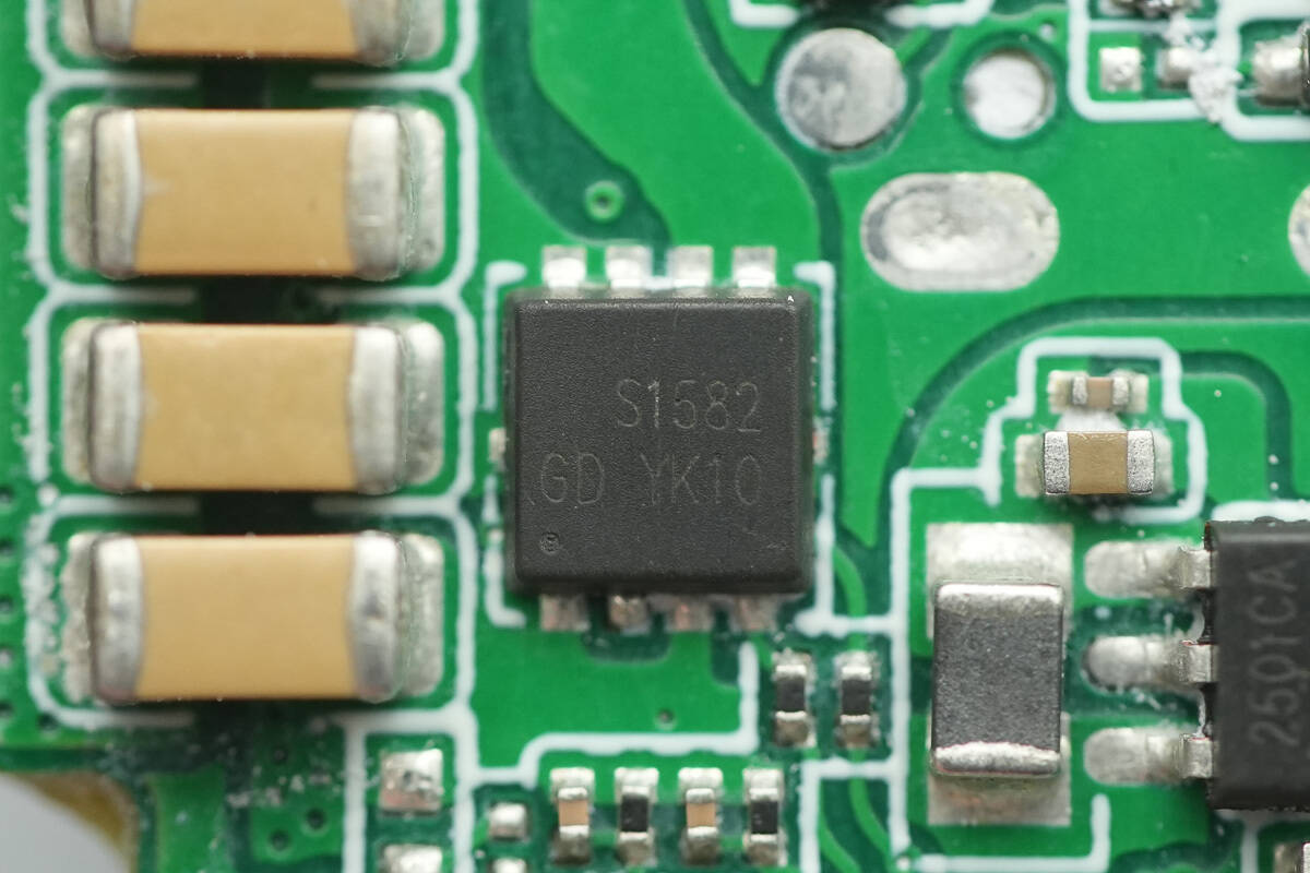 Teardown of Anker Nano 5000mAh Magnetic Power Bank (A1665)-Chargerlab